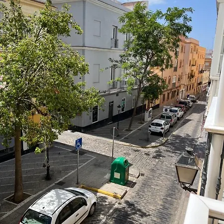 Apartamento Bonito Piso Zona Playa De La Caleta Cádiz